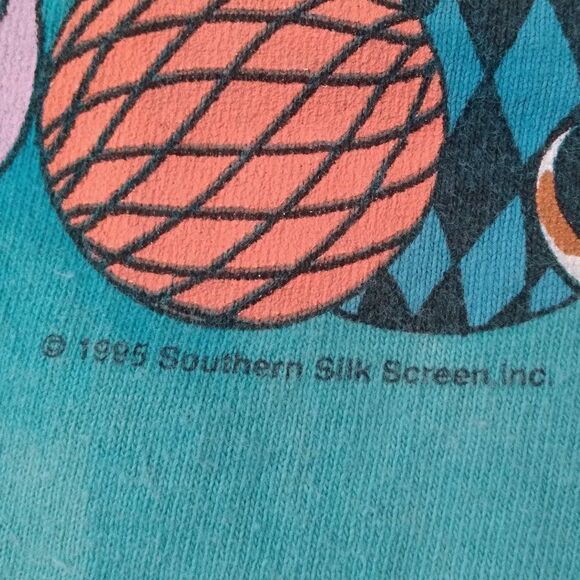 Vintage Harlequins Magicians Clowns Reverse Dye T-Shirt - Picture 4 of 9